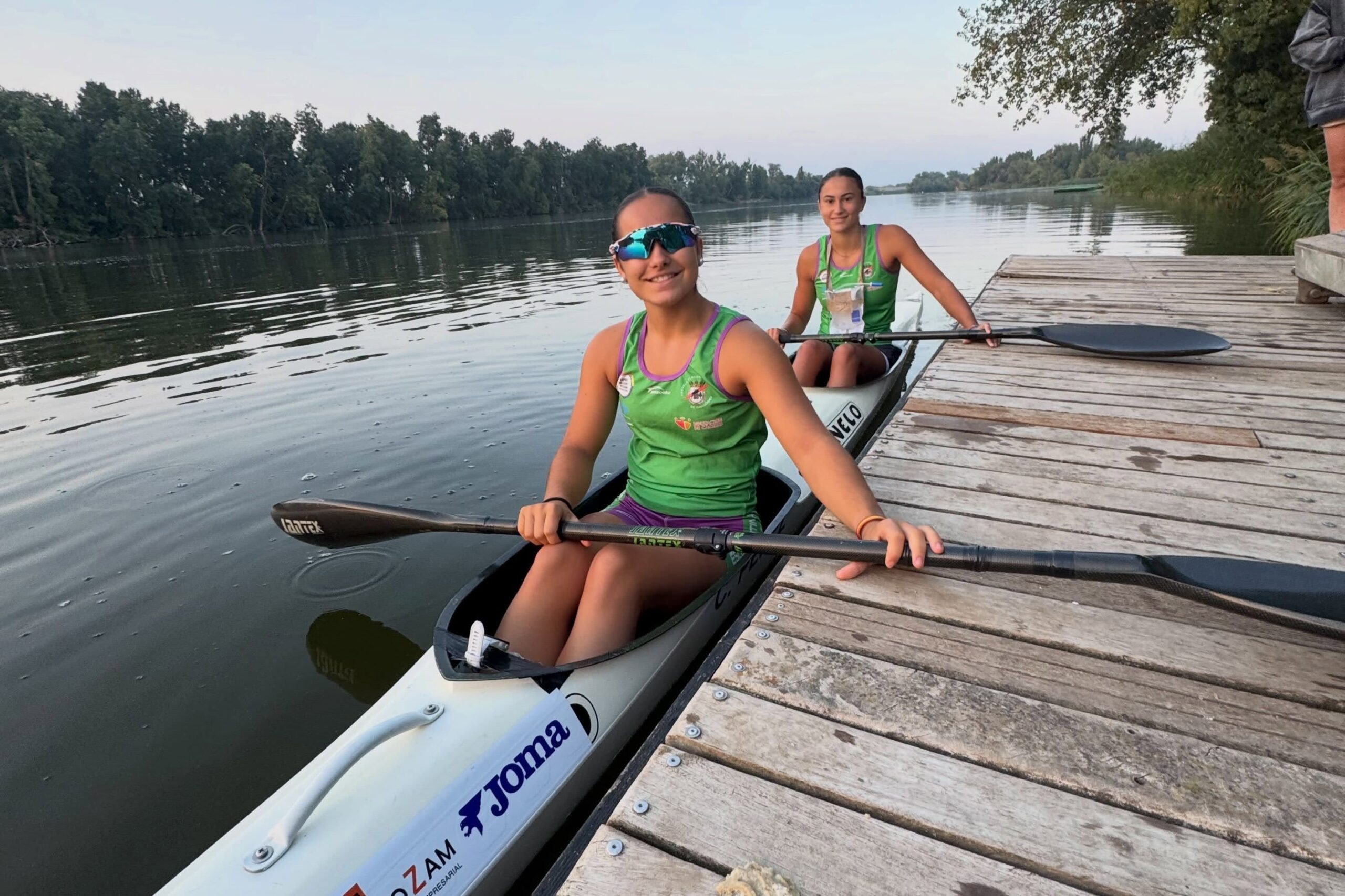 El piragüismo extremeño pone rumbo a Argentina: Cristina Pérez y María Espadero brillan en el Selectivo de Maratón, con Juan Antonio Valle ya clasificado en paracanoe